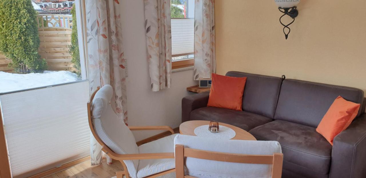 Ferienwohnung Haus Angelika Ehrwald Exterior foto